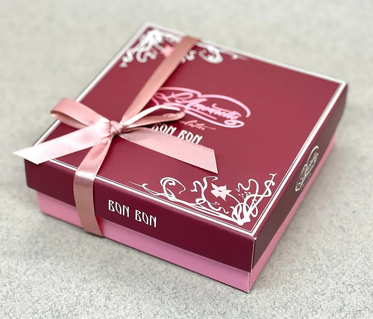 Box of gourmet bon bon (9 pieces)